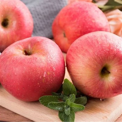 Delicious Red Apples