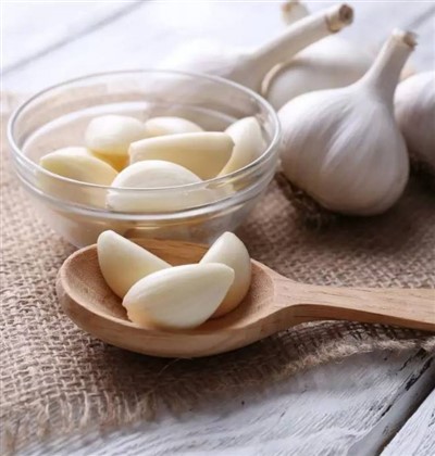 White Skin Multi-Clove Garlic